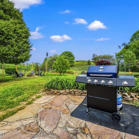 Hidden Star Hideaway-Blackberry Farm-Smoky Mtn Nat Park-Hot Tub- Fire Pit- Fenced Yard- Pet Friendly Walland Экстерьер фото