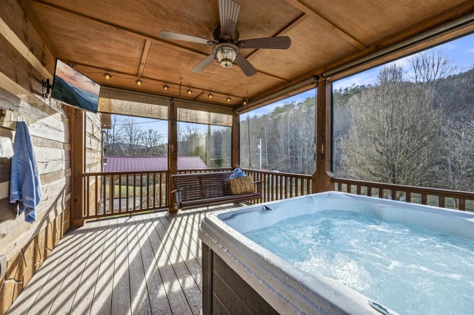 Hidden Star Hideaway-Blackberry Farm-Smoky Mtn Nat Park-Hot Tub- Fire Pit- Fenced Yard- Pet Friendly Walland Экстерьер фото