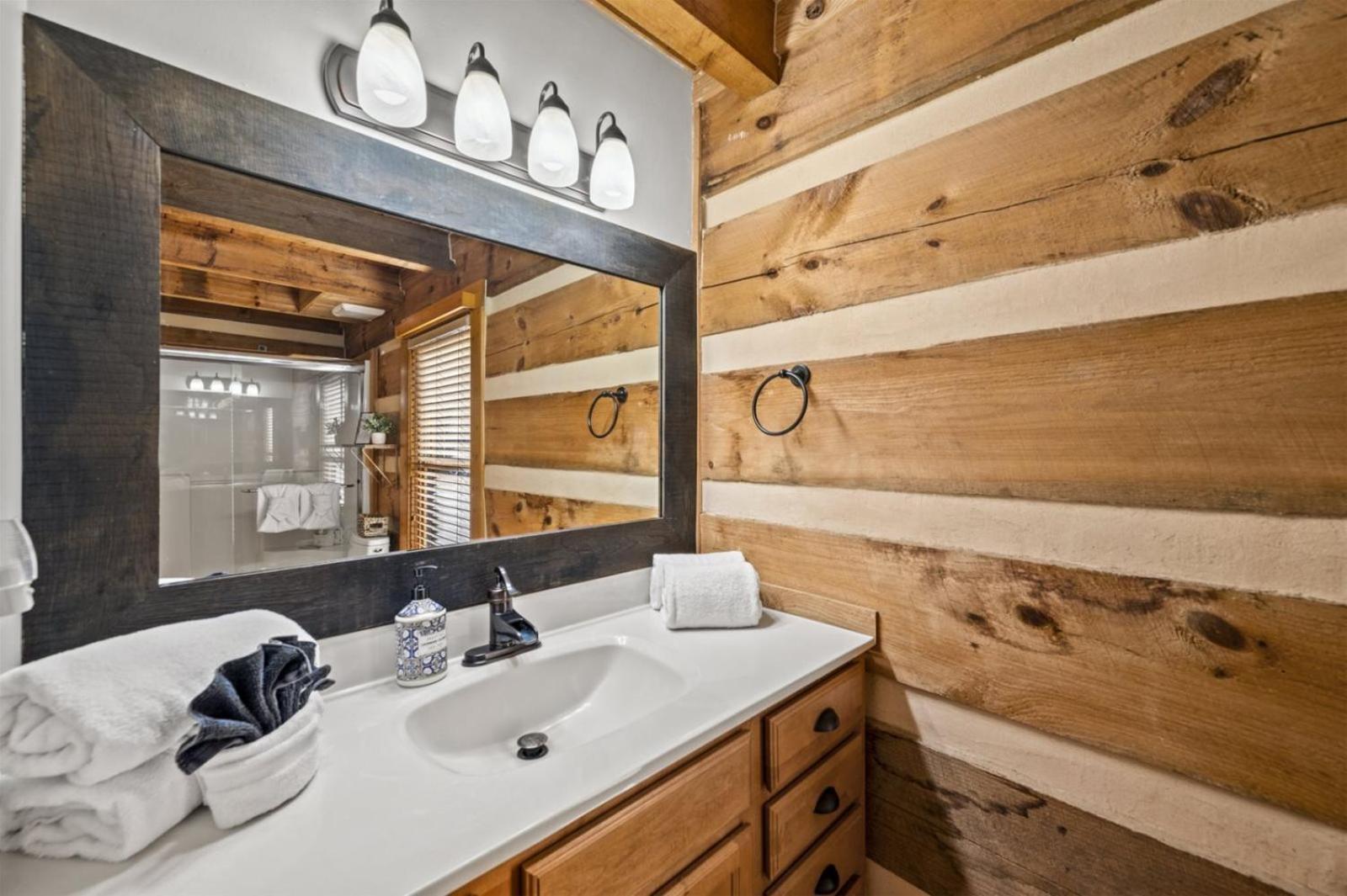 Hidden Star Hideaway-Blackberry Farm-Smoky Mtn Nat Park-Hot Tub- Fire Pit- Fenced Yard- Pet Friendly Walland Экстерьер фото
