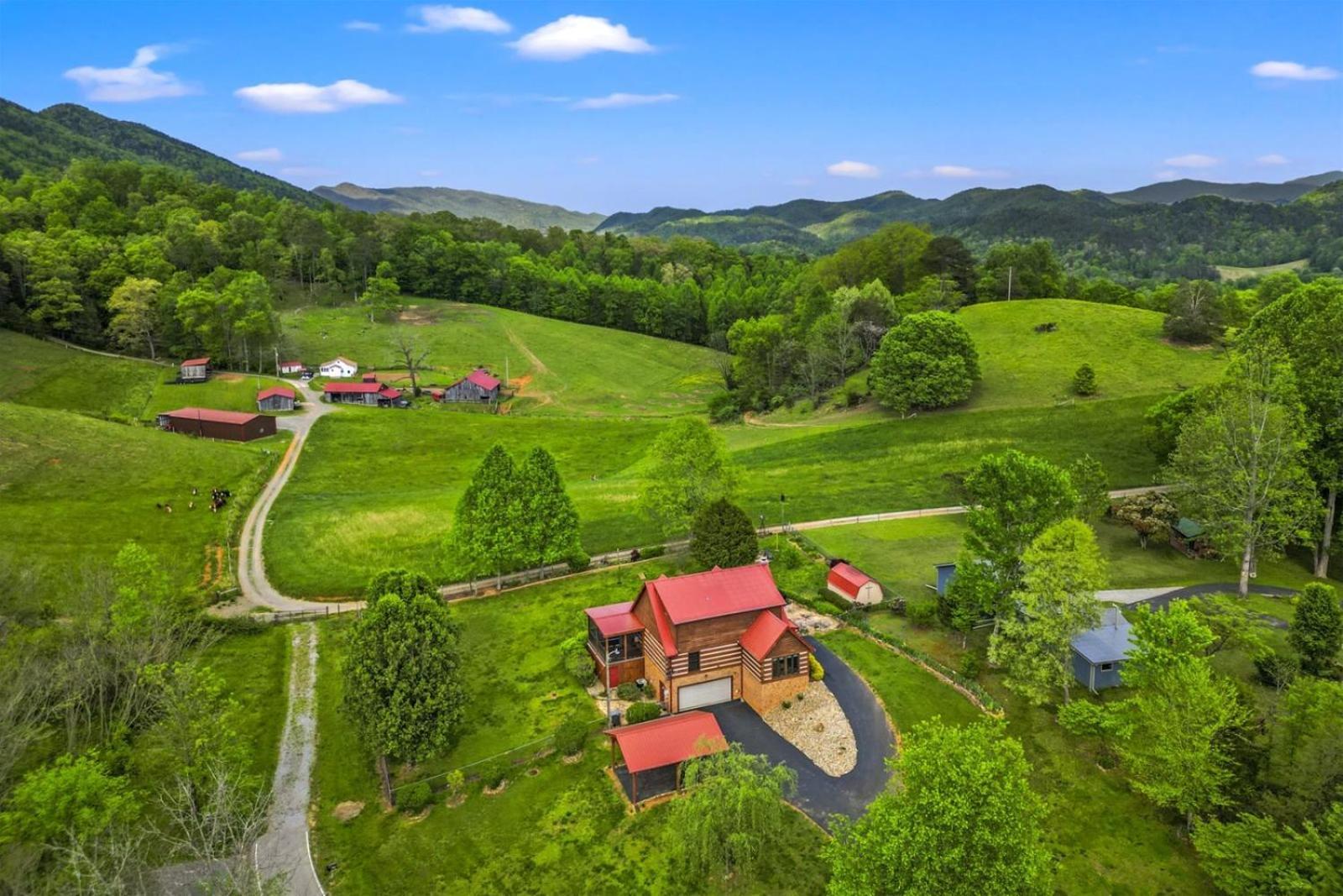 Hidden Star Hideaway-Blackberry Farm-Smoky Mtn Nat Park-Hot Tub- Fire Pit- Fenced Yard- Pet Friendly Walland Экстерьер фото